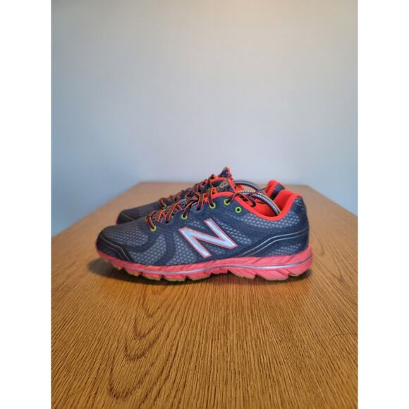 New Balance 590 V2 Womens Size 10.5 B Running Athletic Shoes W590GS2 - Picture 1 of 6